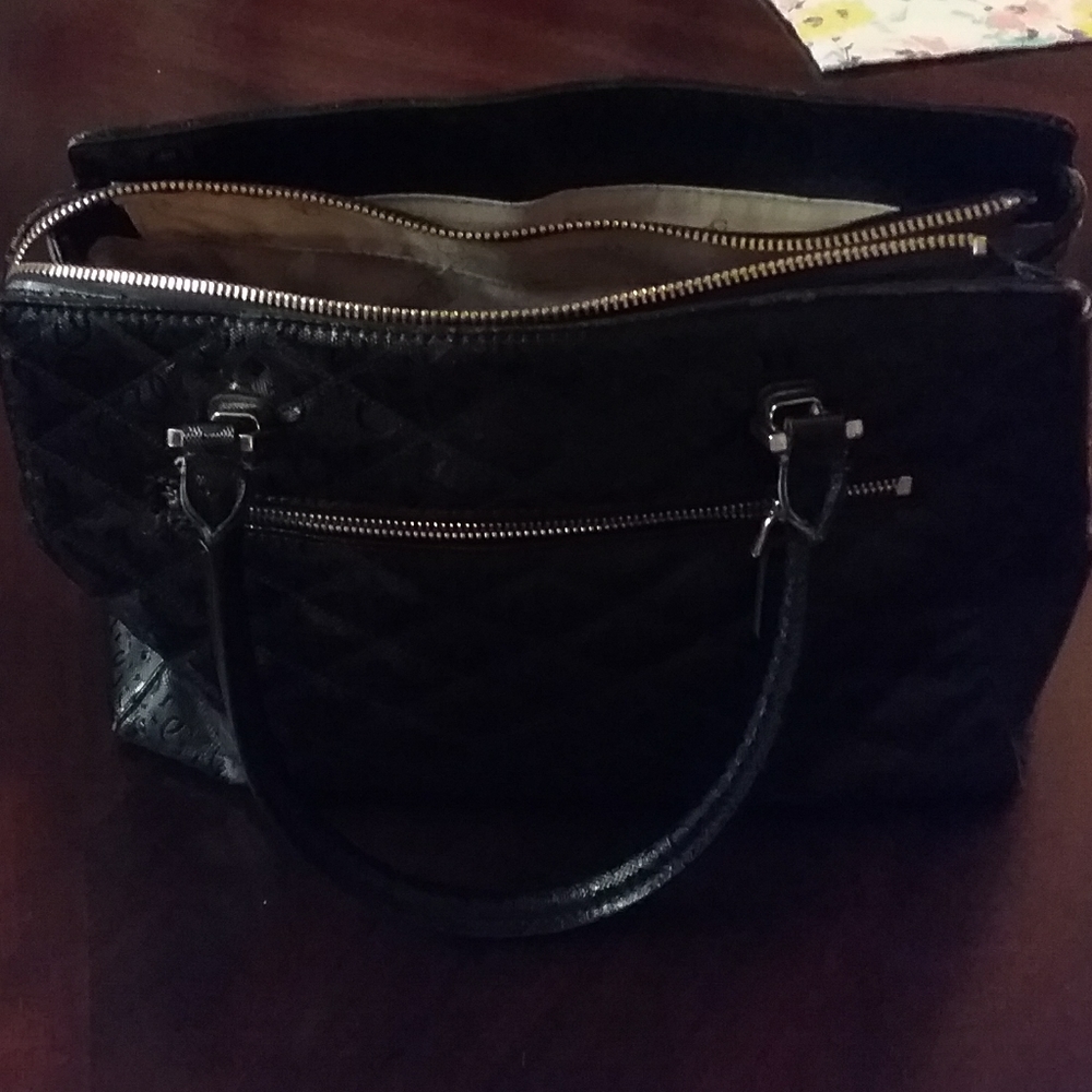 Guess purse